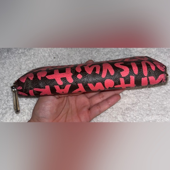 Pink and brown wallet - Picture 3 of 16